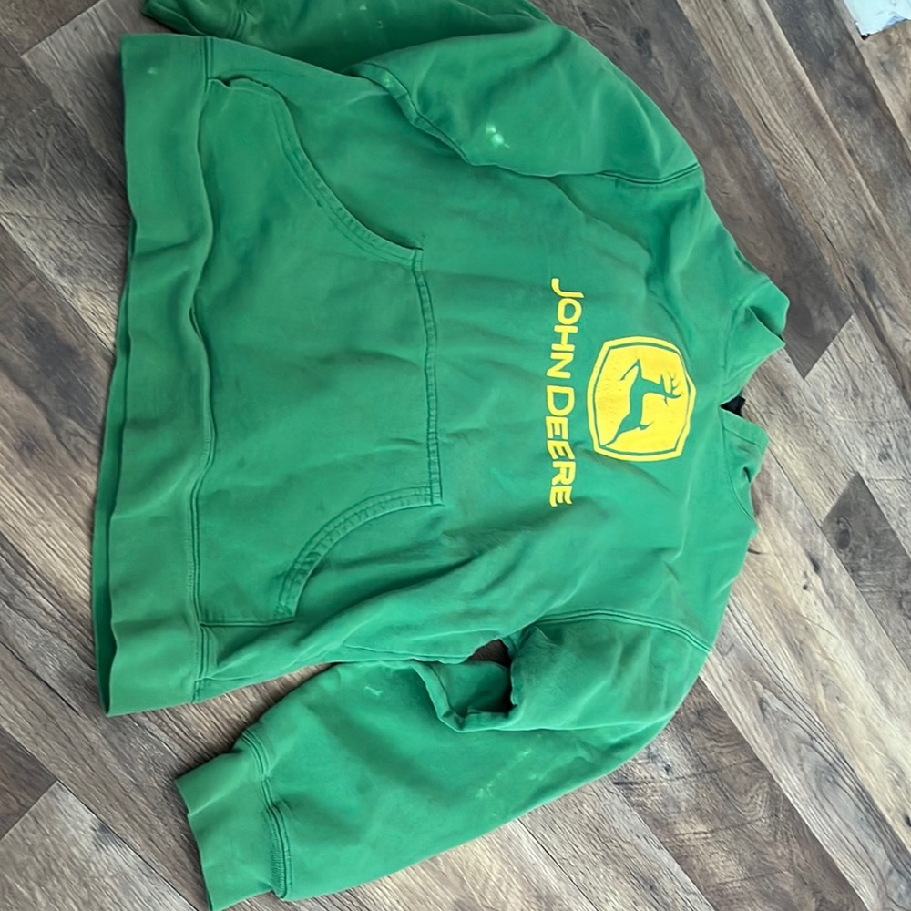 green used john deer sweatshirt